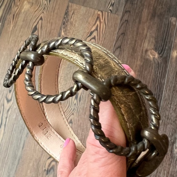 Genuine leather vintage Gold Low Slung Belt Bronze tone accents Size medium main image 6
